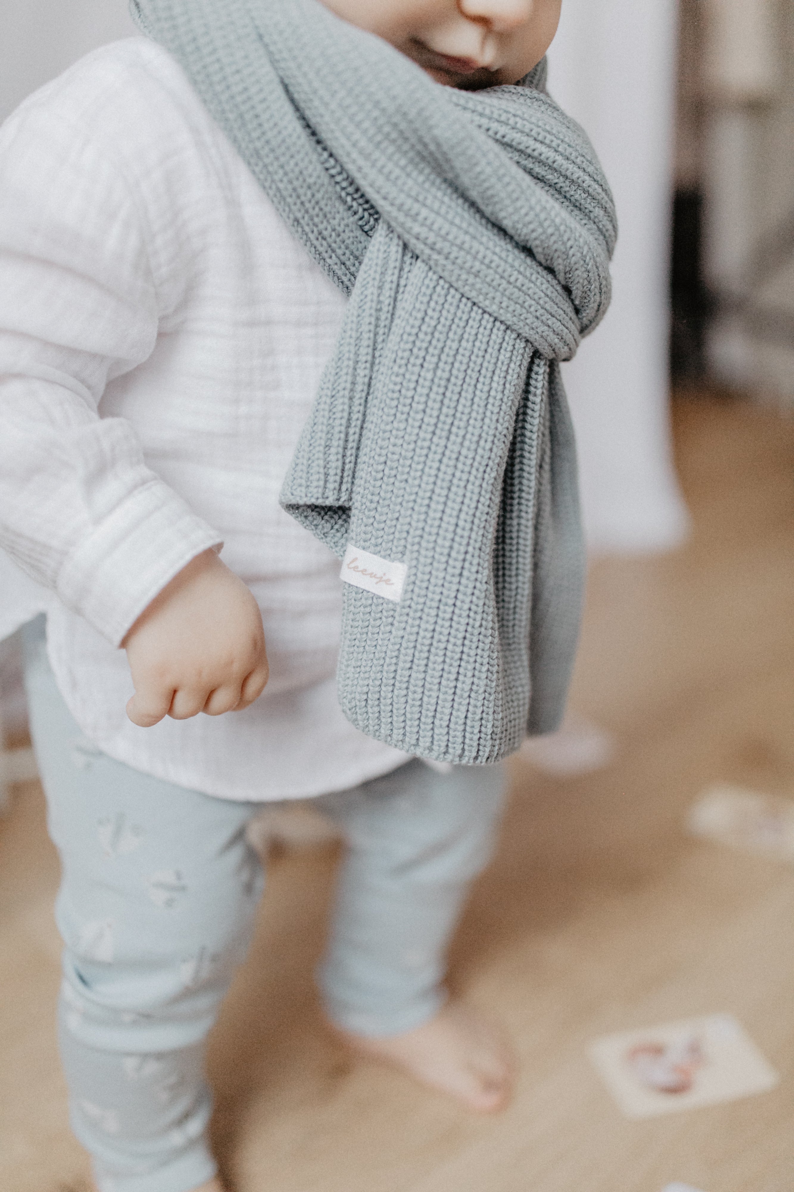 Strickschal 'clear blue'