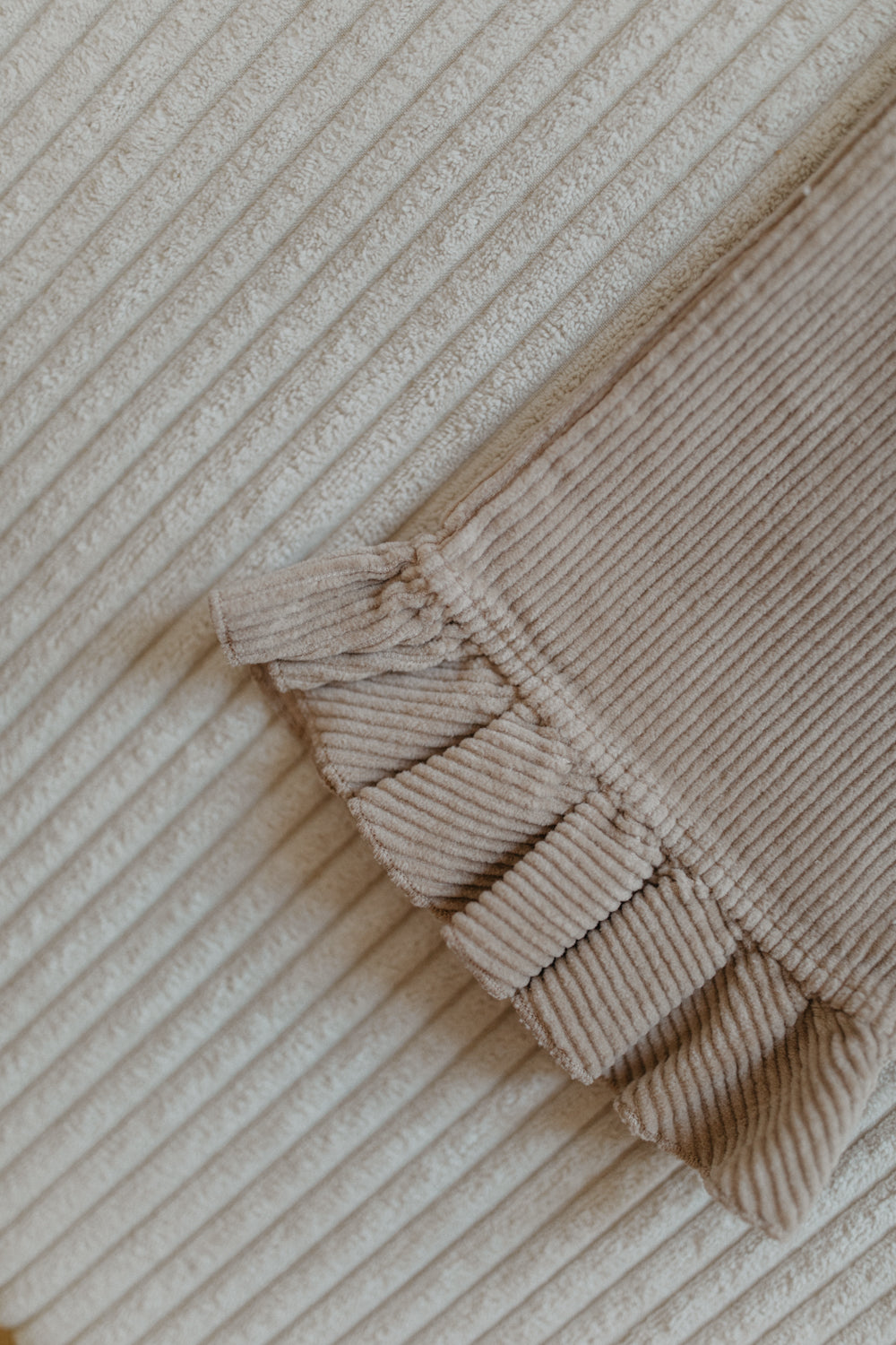 Corduroy Pants with Frill 'dusty rose'