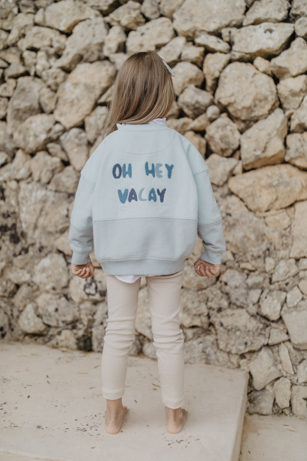Unisex Oversized Sweatshirt with Shark ‘Oh Hey Vacay’