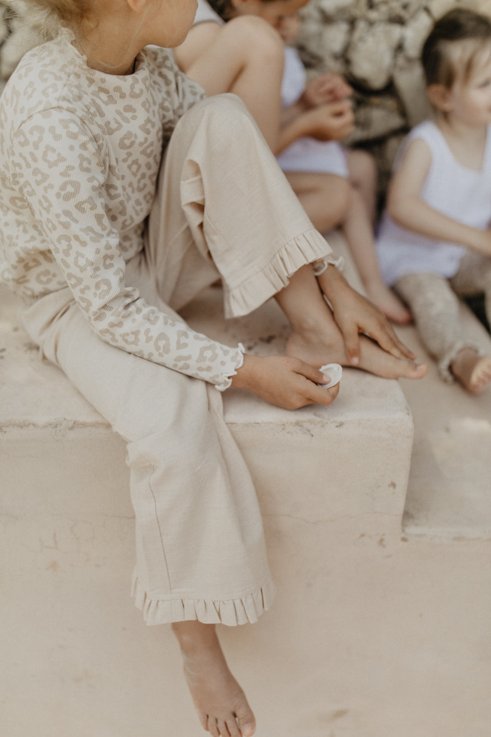 Wide Frill Hem Trousers in Linen Optic 'Cappucino'