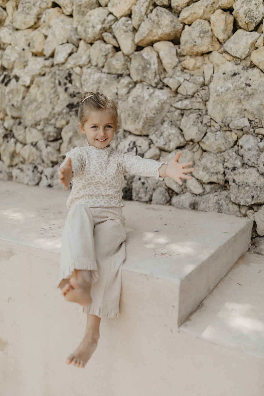 Wide Frill Hem Trousers in Linen Optic 'Cappucino'