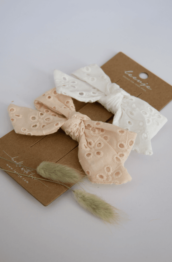 Hair clips 'Bows Broderie Anglaise'